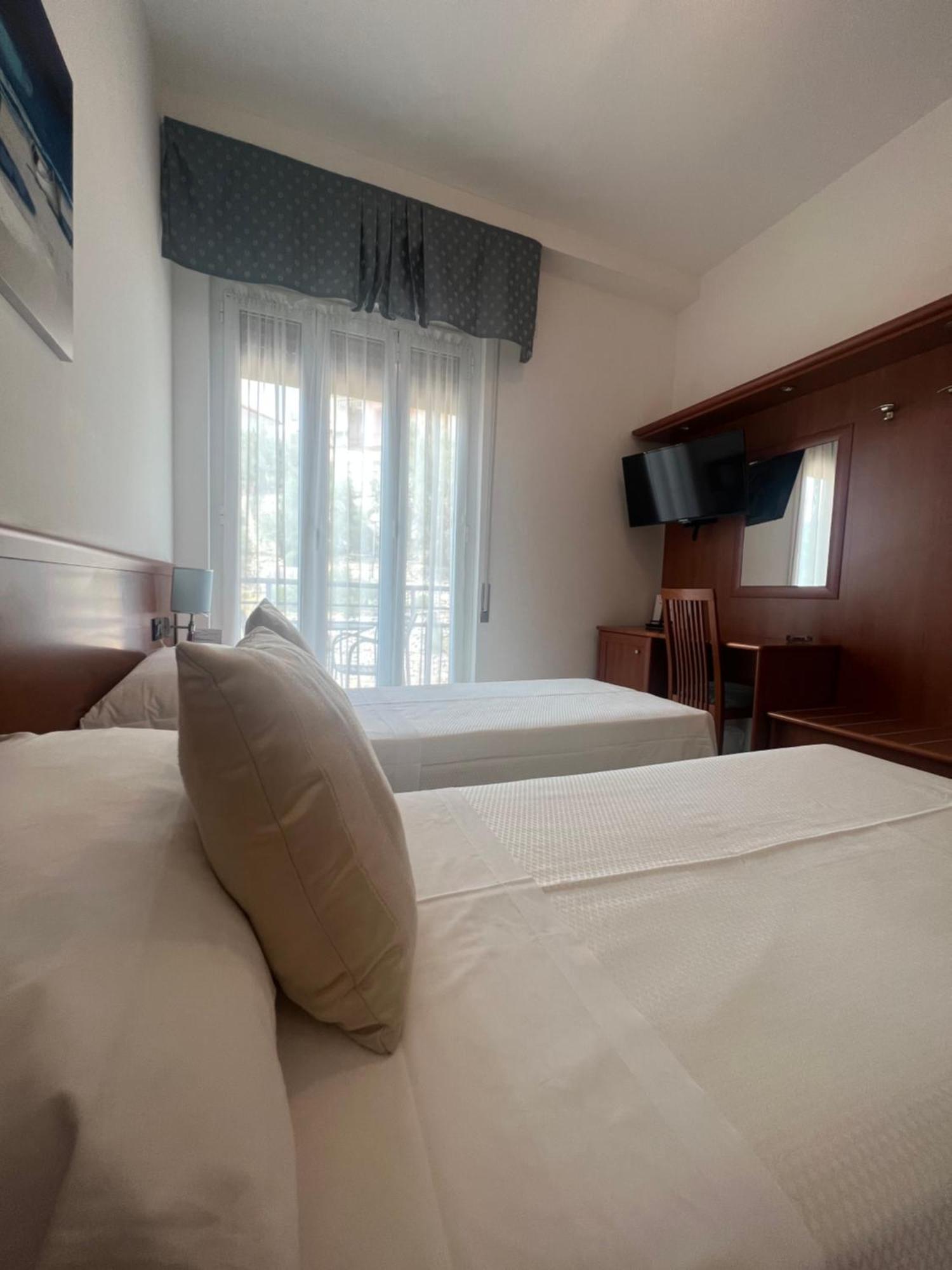 Hotel Noris Finale Ligure Exterior photo