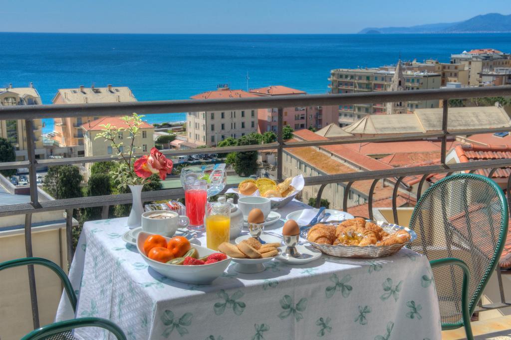 Hotel Noris Finale Ligure Exterior photo
